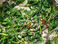 5-minutni dinstani špinat sa bijelim lukom