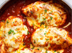 Jednostavan recept za piletinu s mozzarellom (KETO)