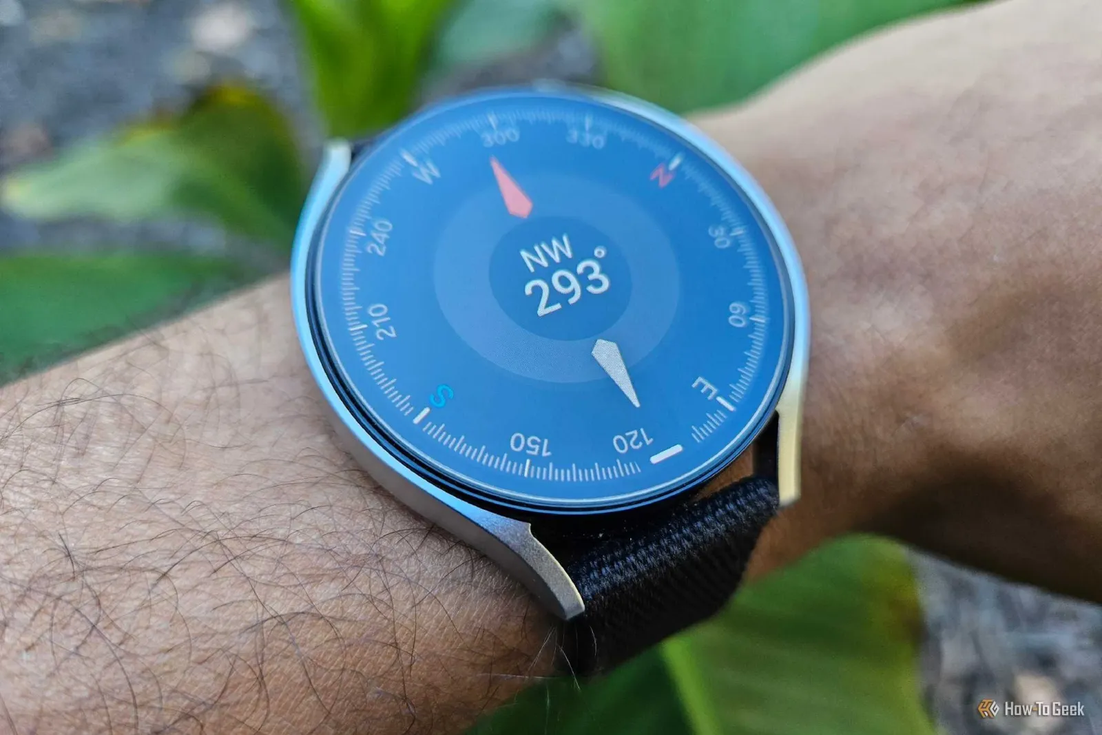Ugrađena aplikacija kompas na Samsung Galaxy Watch satu