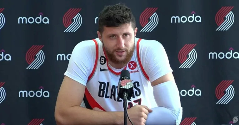 Jusuf Nurkić: Otišao sam na odmor i šokirao se. Moramo pomoći bolesnoj i gladnoj djeci (VIDEO)
