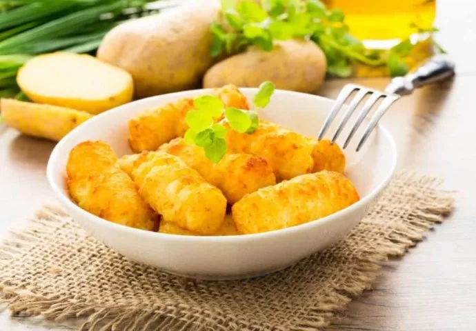KROKETI OD KROMPIRA: Najpopularnije jelo na svijetu – spolja hrskavo, a iznutra mekano (RECEPT)