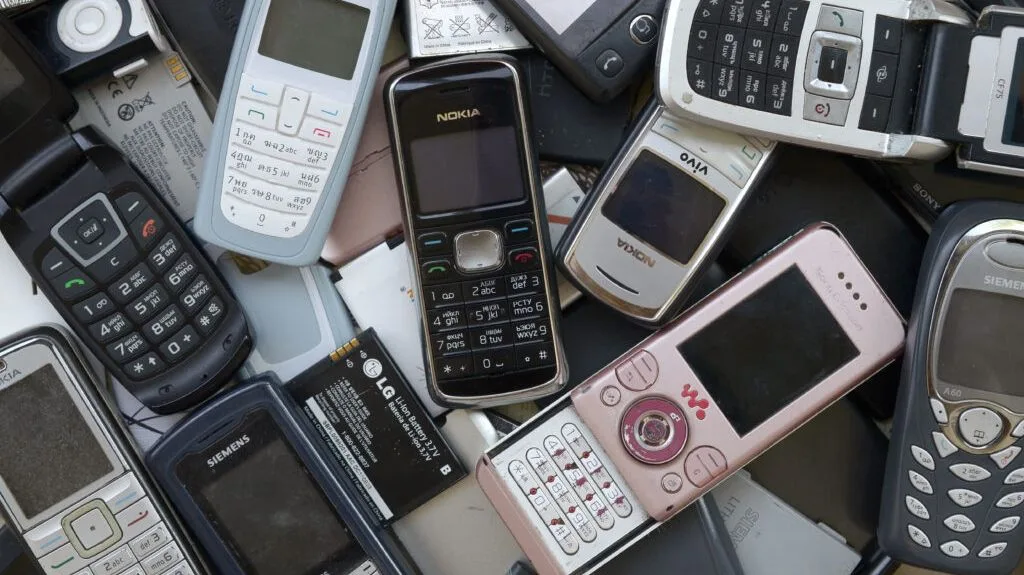 Neočekivani zaokret: “Glupi telefoni” se vraćaju u modu