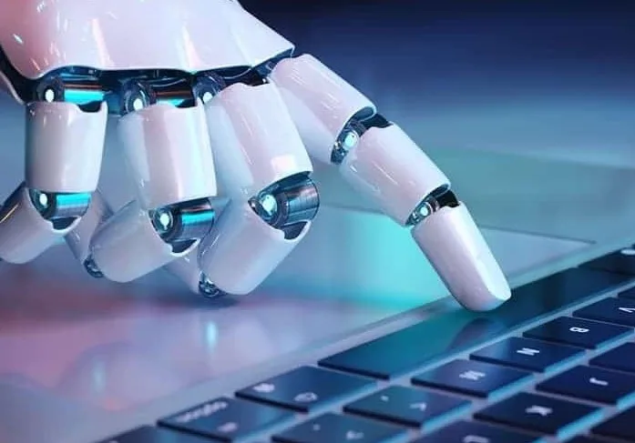 Financial Times: Može li vještačka inteligencija zamijeniti novinare