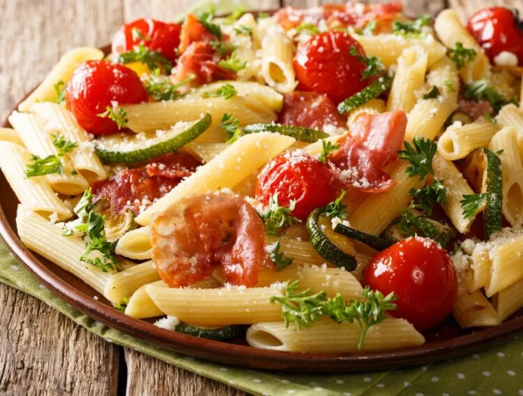 Ručak za 20 minuta: Recept za finu tjesteninu s tikvicama i sirom
