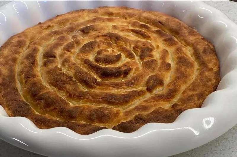 Ovo je najbolji preliv za pite: Zbog njega je i hrskava i meka