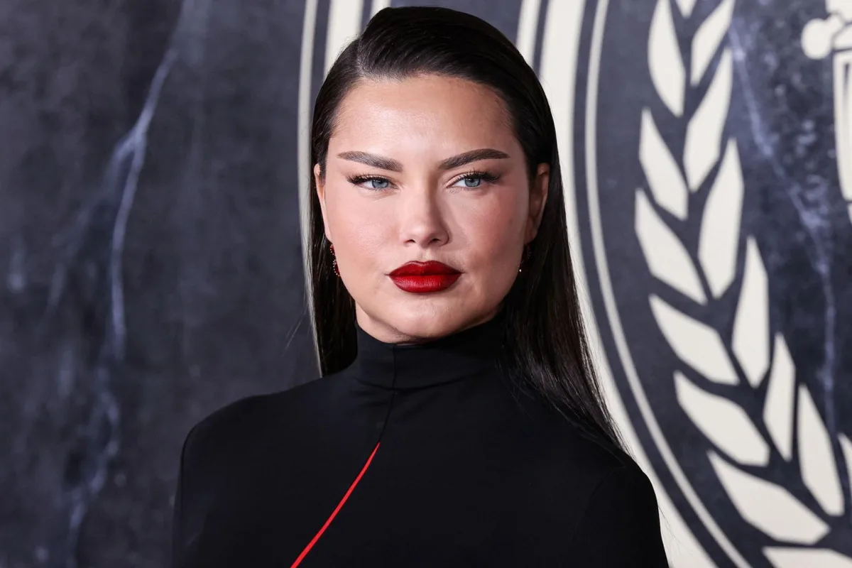 Adriana Lima nakon dugo vremena pojavila se u javnosti i šokirala izgledom: Nikad nije bila mršavija
