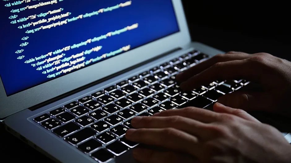 Meta uklonila 2 miliona Facebook, Instagram i WhatsApp naloga umješanih u investicione prevare