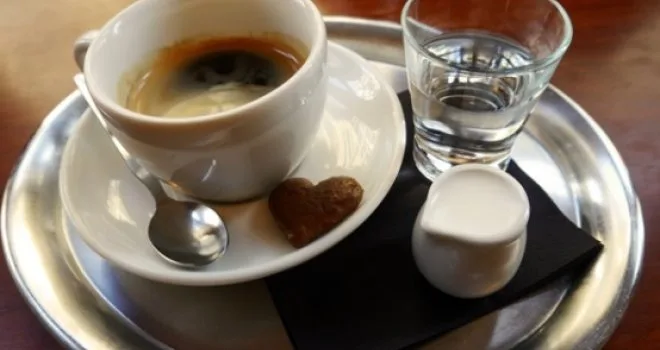 Kafa ili zeleni čaj – šta je bolje za zdravlje mozga?