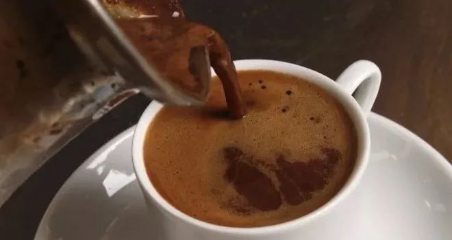 Omiljeni napitak mogao bi pomoći kod česte srčane bolesti, pokazuje novo istraživanje