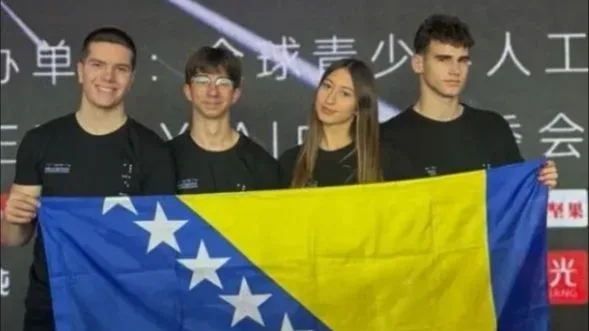 Među 50.000 učesnika ostvarili rezultate svjetske klase: Travnički robotičari briljirali u Šangaju